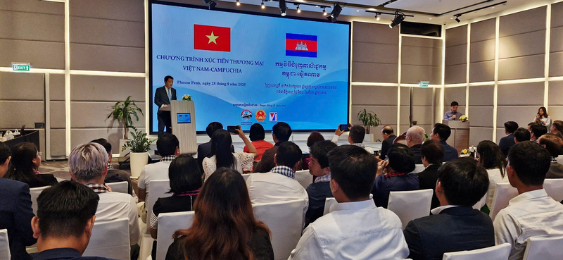 Ông Bùi Quang Hưng, Phó Cục trưởng Cục Xúc tiến thương mại phát biểu tại sự kiện