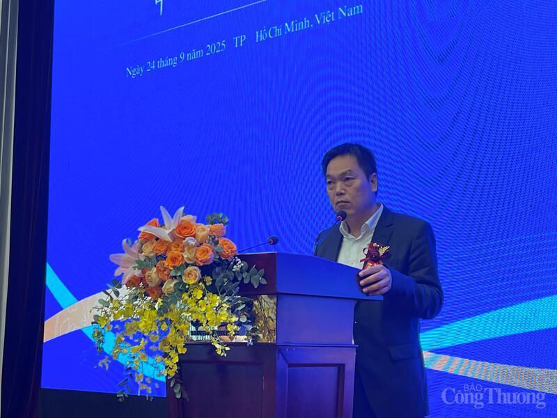 Ông Võ Hồng Sơn, Trưởng đại diện Văn phòng Bộ Công Thương khu vực miền Trung - miền Nam phát biểu tại hội nghị.