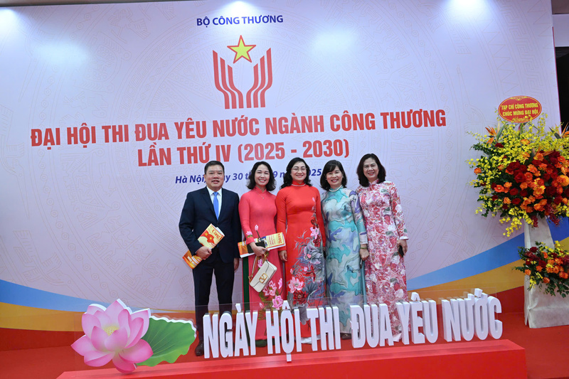 Không khí trước giờ khai mạc Đại hội Thi đua yêu nước ngành Công Thương - 8