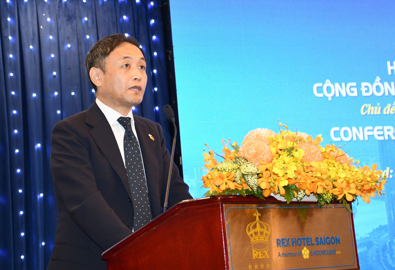Ông Okabe Mitshutoshi - Trưởng JETRO mong muốn TP. Hồ Chí Minh đẩy mạnh đơn giản hóa thủ tục hành chính, tăng tính minh bạch, tạo điều kiện cho doanh nghiệp Nhật Bản đầu tư, hoạt động ổn đinh, lâu dài. Ảnh: Minh Khuê.