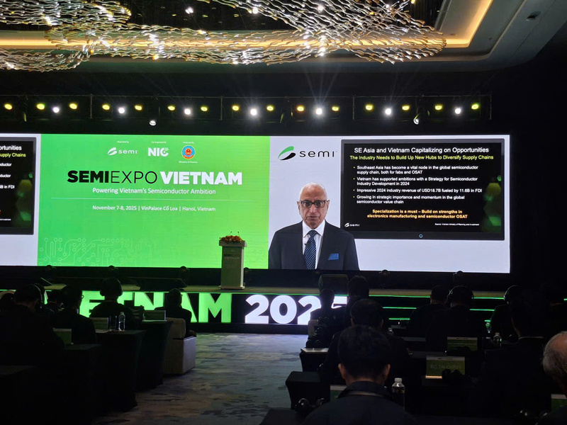 Khai mạc triển lãm ngành công nghiệp bán dẫn Việt Nam 2025. Ảnh: NH