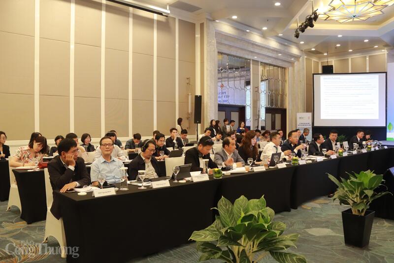 Các đại biểu phía Việt Nam. Ảnh: Thanh Tuấn