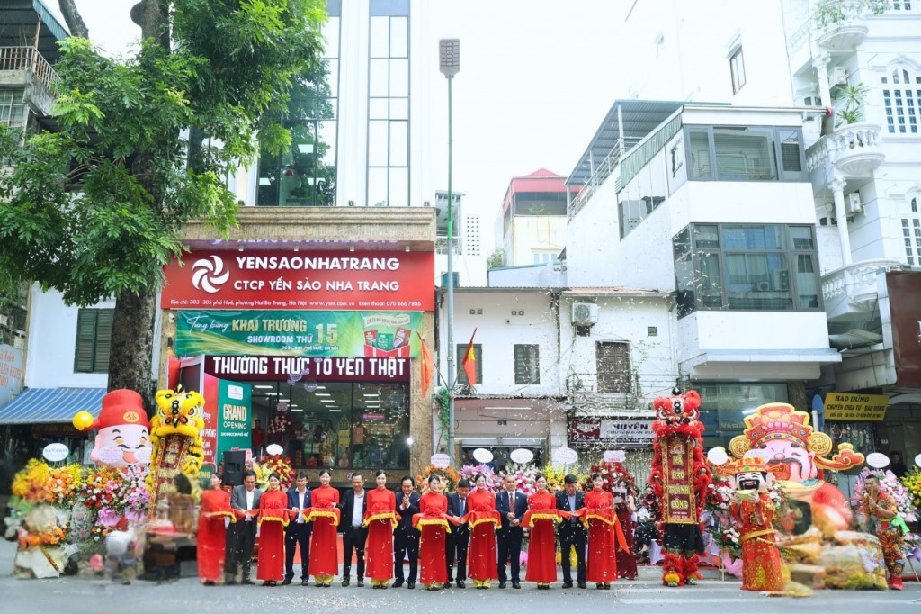 Khai trương Tòa nhà Văn phòng Nest Art & Showroom CTCP Yến Sào Nha Trang Khai trương Tòa nhà Văn phòng Nest Art & Showroom CTCP Yến Sào Nha Trang