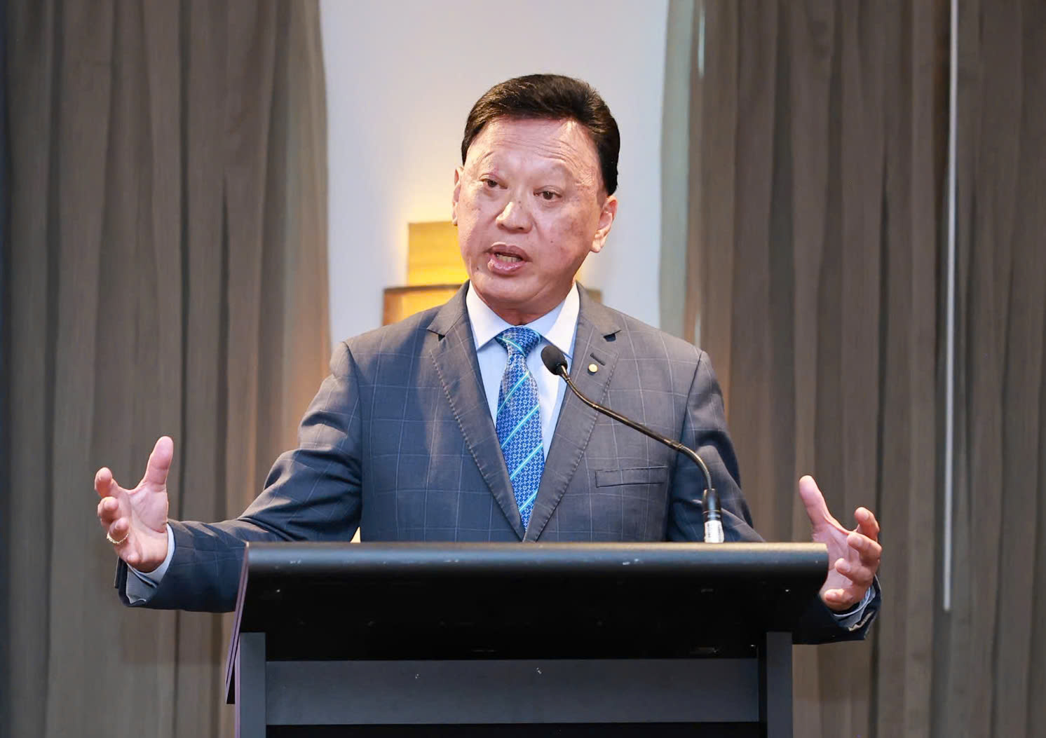 Ông Francis Wong, Chủ tịch Hội đồng Kinh doanh Nam Australia-Việt Nam phát biểu tại Diễn đàn. Ảnh: Nguyên Minh
