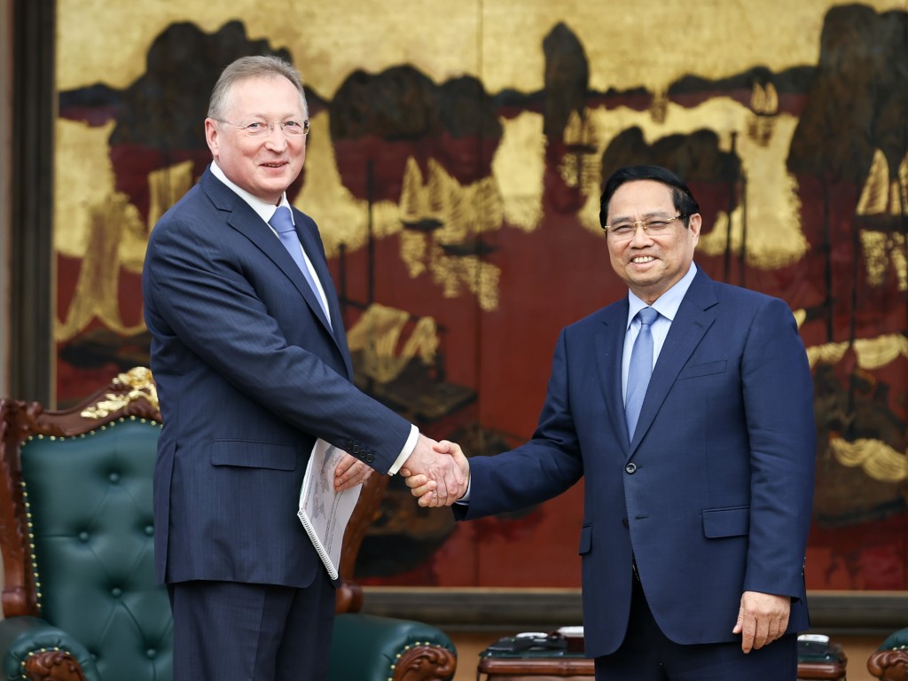 Thủ tướng Phạm Minh Chính tiếp Tổng Giám đốc Công ty Zarubezhneft (Liên bang Nga) Sergei Kudryashov - Ảnh: VGP/Nhật Bắc
