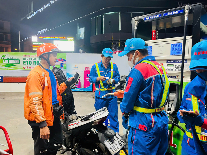 Giá xăng dầu trong nước hôm nay ngày 01/12/2025. Ảnh: P.C