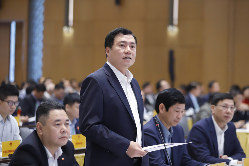 Thứ trưởng Bộ Công Thương Nguyễn Sinh Nhật Tân phát biểu tại hội nghị. Ảnh: NTNN