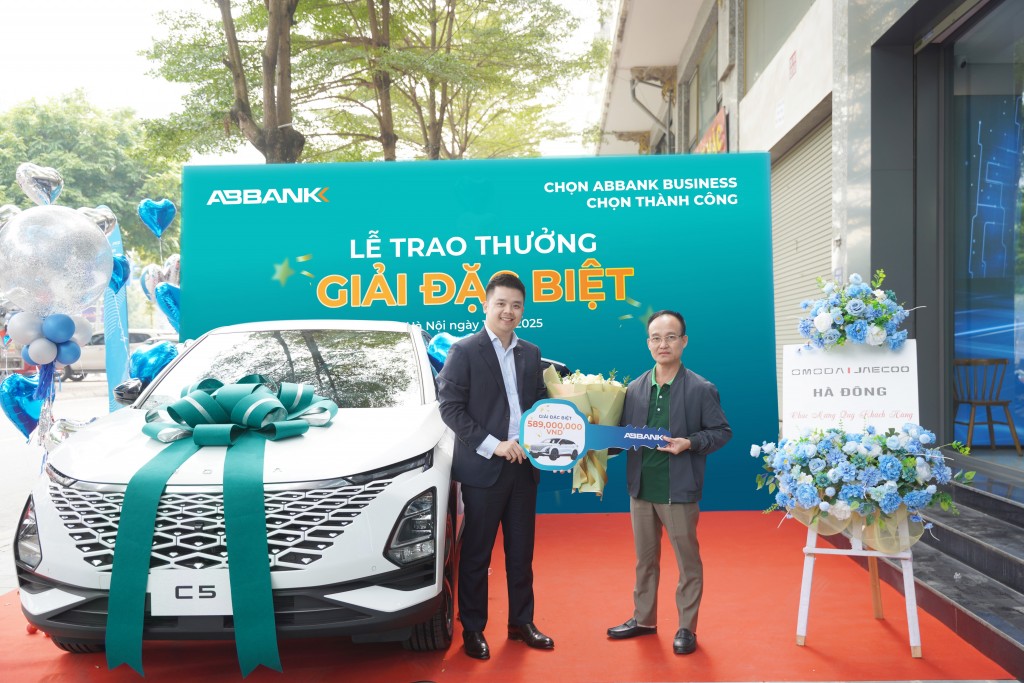 ABBANK trao giải thưởng lớn dành cho doanh nghiệp đồng hành cùng ABBANK Business