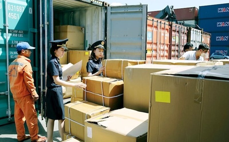Hải quan sẽ tăng cường kiểm tra, kiểm soát đấu tranh với hành vi gian lận thương mại, đặc biệt là trong việc nhập máy móc, thiết bị đã qua sử dụng. Ảnh: HQ