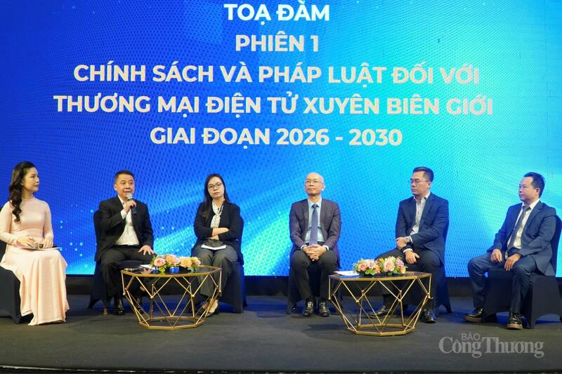 Tọa đàm với chủ đề “Chính sách và pháp luật đối với thương mại điện tử xuyên biên giới giai đoạn 2026 - 2030”. Ảnh: Minh Trang