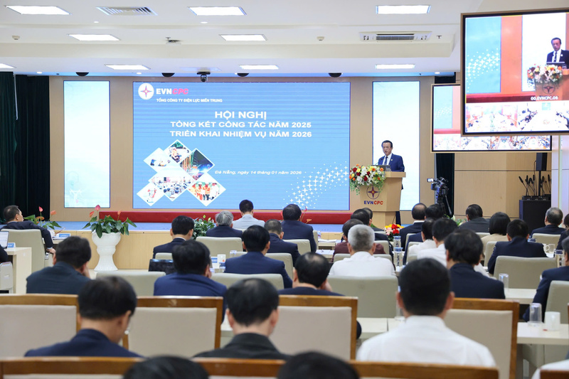 Hội nghị tổng kết công tác Đảng, hoạt động sản xuất – kinh doanh năm 2025 và triển khai nhiệm vụ năm 2026 Tổng Công ty Điện lực miền Trung. Ảnh: Phương Nam