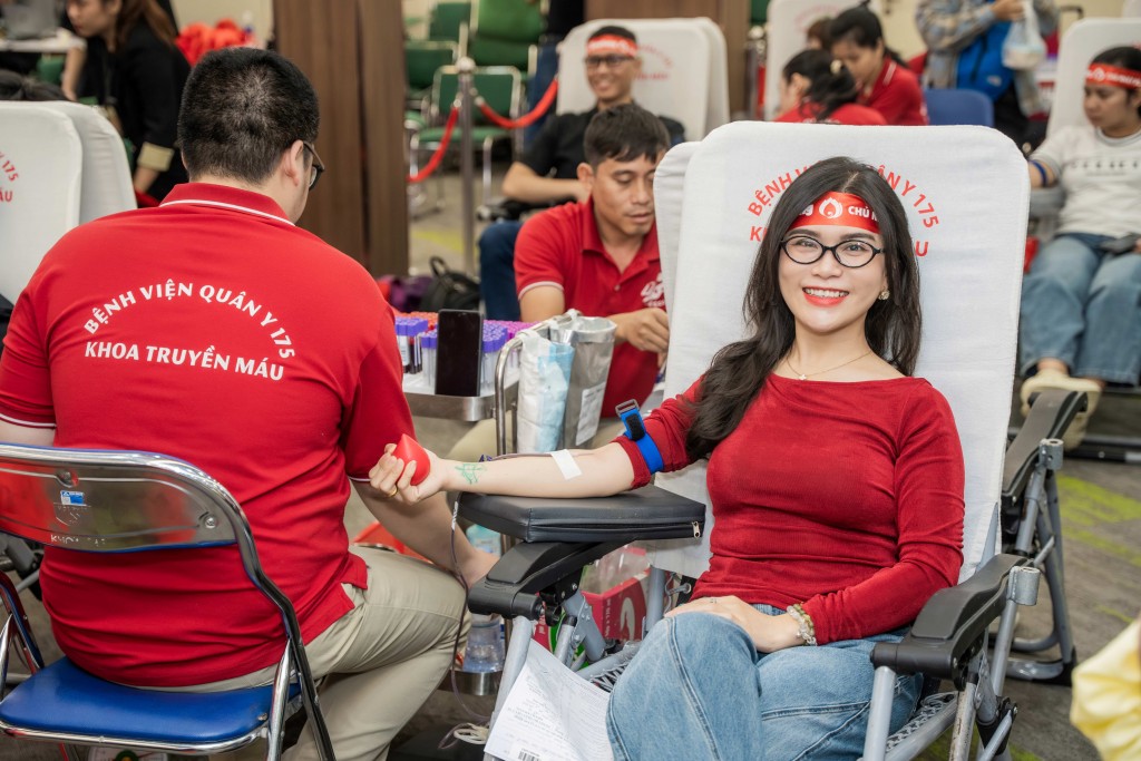 Chương trình hiến máu Chủ Nhật Đỏ tại Amway Việt Nam tiếp nhận gần 400 đơn vị máu, góp phần bổ sung nguồn máu phục vụ công tác cấp cứu và điều trị