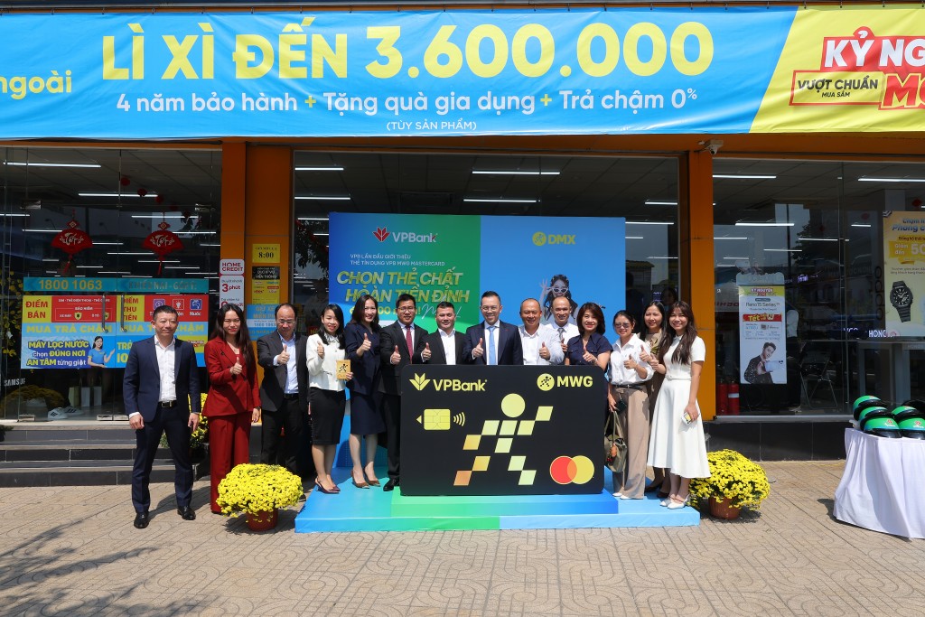 VPBank và DMX ra mắt thẻ tín dụng đầu tiên trong lĩnh vực bán lẻ điện tử tiêu dùng VPBank MWG Mastercard