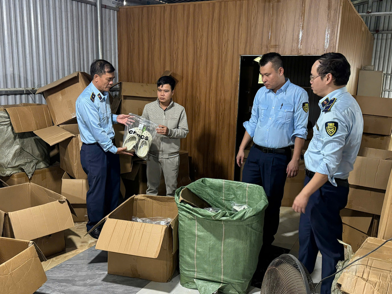 Chi cục Quản lý thị trường Quảng Ninh siết chặt quản lý thị trường, xử lý vi phạm trước, trong và sau tết Nguyên đán 2026 bảo vệ quyền lợi người tiêu dùng. Ảnh: QLTT Quảng Ninh