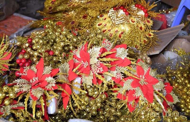 Dừa dát vàng 24K tất bật vào vụ tết Bính Ngọ 2026 - 2