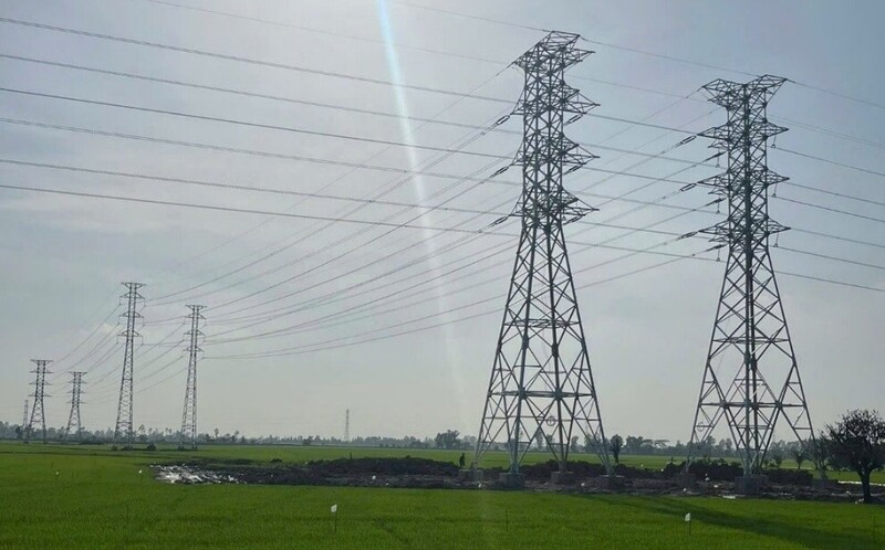 Ngành điện miền Nam tăng tốc đầu tư, bảo đảm cung ứng điện, đáp ứng yêu cầu tăng trưởng kinh tế hai con số cho cho các tỉnh, thành phố phía Nam nói riêng và cả nước nói chung. Ảnh: EVNSPC