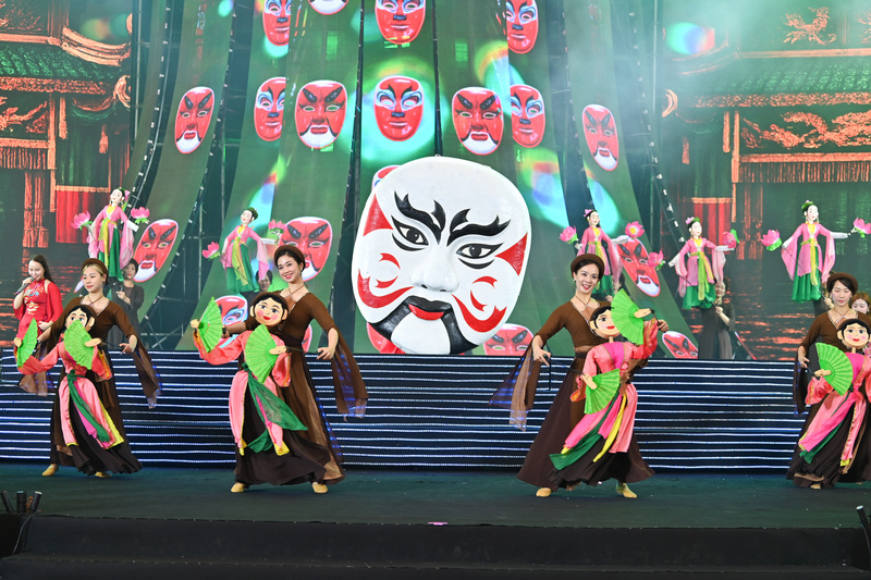 Với sự đầu tư bài bản, Lễ bế mạc Hội chợ Mùa Xuân 2026 được kỳ vọng khép lại sự kiện trong dấu ấn nghệ thuật đặc sắc, lan tỏa thông điệp kết nối, đổi mới và phát triển bền vững.