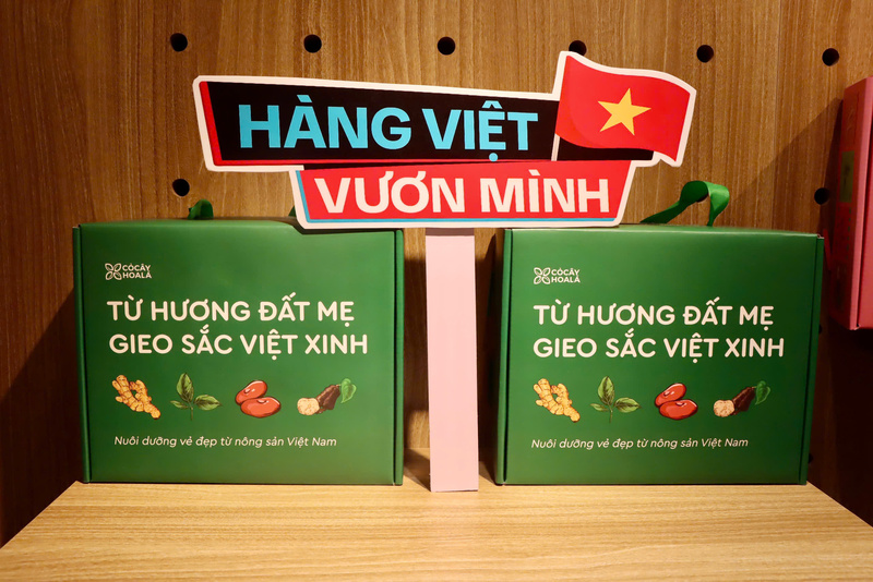 Các sản phẩm tham gia chương trình (Ảnh: Bảo Trung)