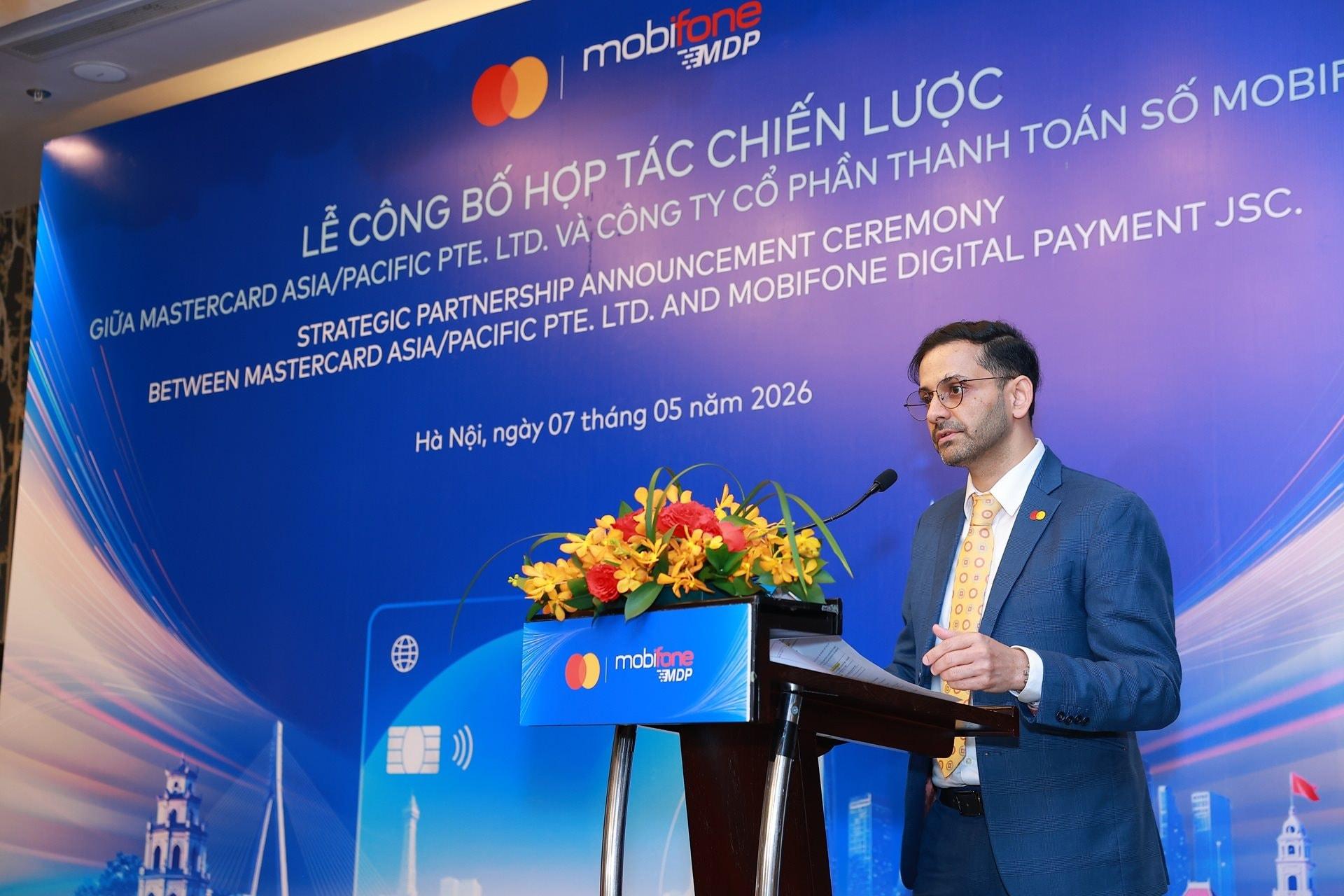 ong-sharad-jain-giam-doc-quoc-gia-cua-mastercard-tai-viet-nam-lao-va-campuchia-chia-se-tai-su-kien.jpg.jpeg