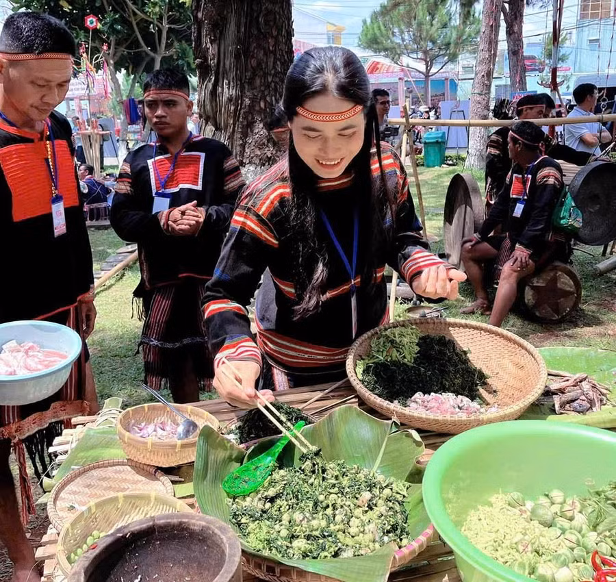 Ẩm thực truyền thống của vùng đất Tây Nguyên. z7846189505949-a6ac43295c6c65aab46ce02af4593124.jpg