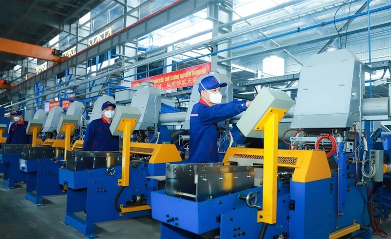 Hơn 60% nguồn thu ngân sách của tỉnh đến từ khu vực doanh nghiệp.Ảnh: Mai Liễu