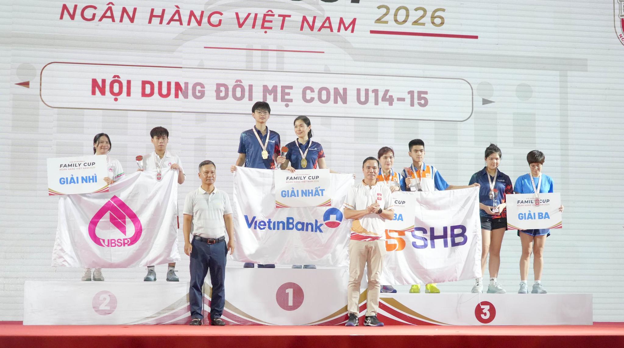 doi-me-con-u14-15.jpg