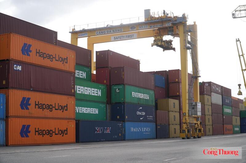 Các lĩnh vực thuộc ngành Công Thương Đà Nẵng gồm: Công nghiệp, thương mại, xuất nhập khẩu đều tăng trưởng 2 con số, đóng góp lớn vào tăng trưởng kinh tế 6 tháng đầu năm 2026