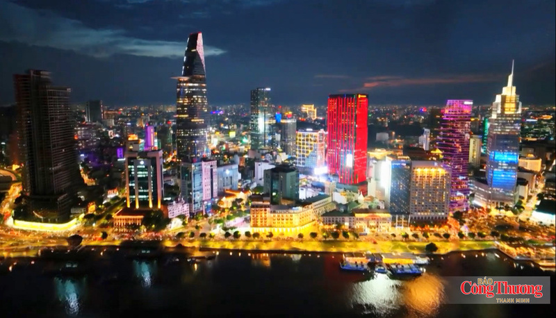 TP. Hồ Chí Minh đang tăng tốc tháo gỡ các điểm nghẽn, đẩy mạnh đầu tư công, xuất khẩu, đổi mới sáng tạo và cải cách để hiện thực hóa mục tiêu tăng trưởng hai con số. Ảnh minh họa.
