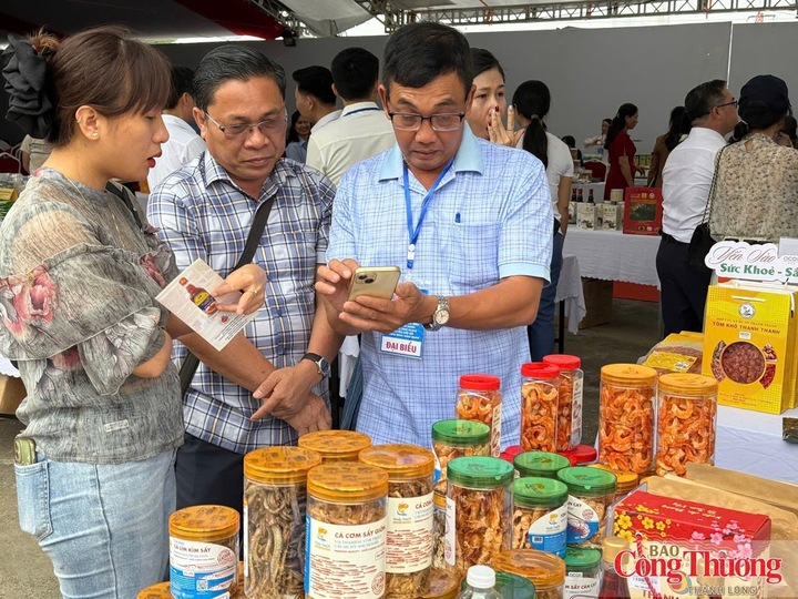 Nhiều sản phẩm OCOP tại Quảng Trị từng bước đáp ứng các tiêu chuẩn khắt khe của thị trường quốc tế và khẳng định vị thế trên thị trường.