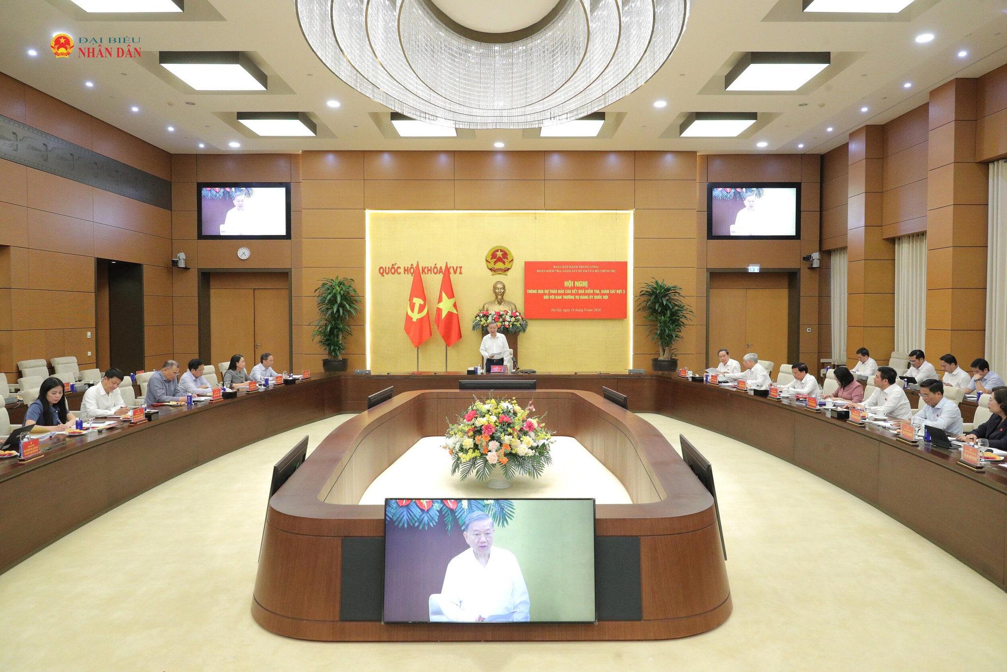 Toàn cảnh hội nghị.