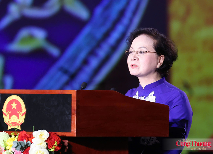 Phó Thủ tướng Chính Phủ Phạm Thị Thanh Trà phát biểu khai mạc chương trình.