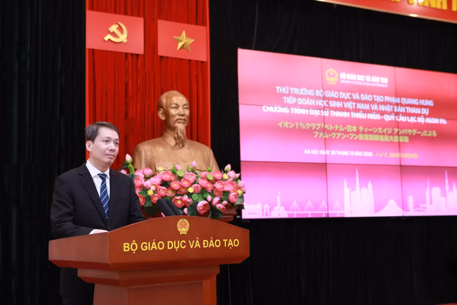 Thứ trưởng Phạm Quang Hưng trao đổi tại buổi tiếp. 6.jpg